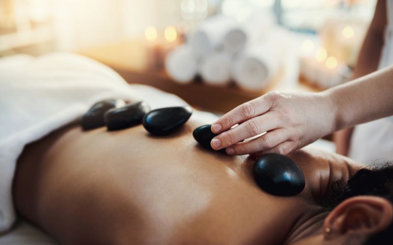 Hot stone massage in Doha Qatar 